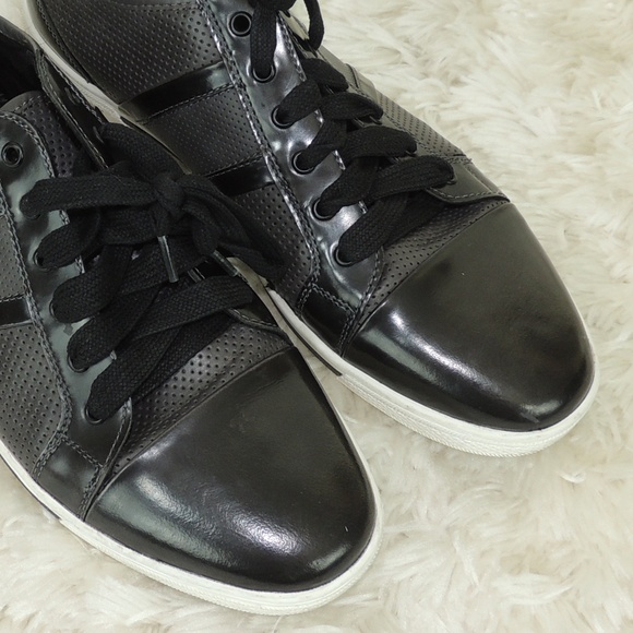 Kenneth Cole Other - kenneth cole down load sneakers